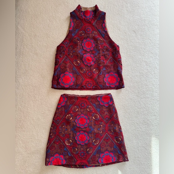 Elliatt Dresses & Skirts - ***AS SEEN ON PRETTY LITTLE LIARS*** Elliatt Floral Set